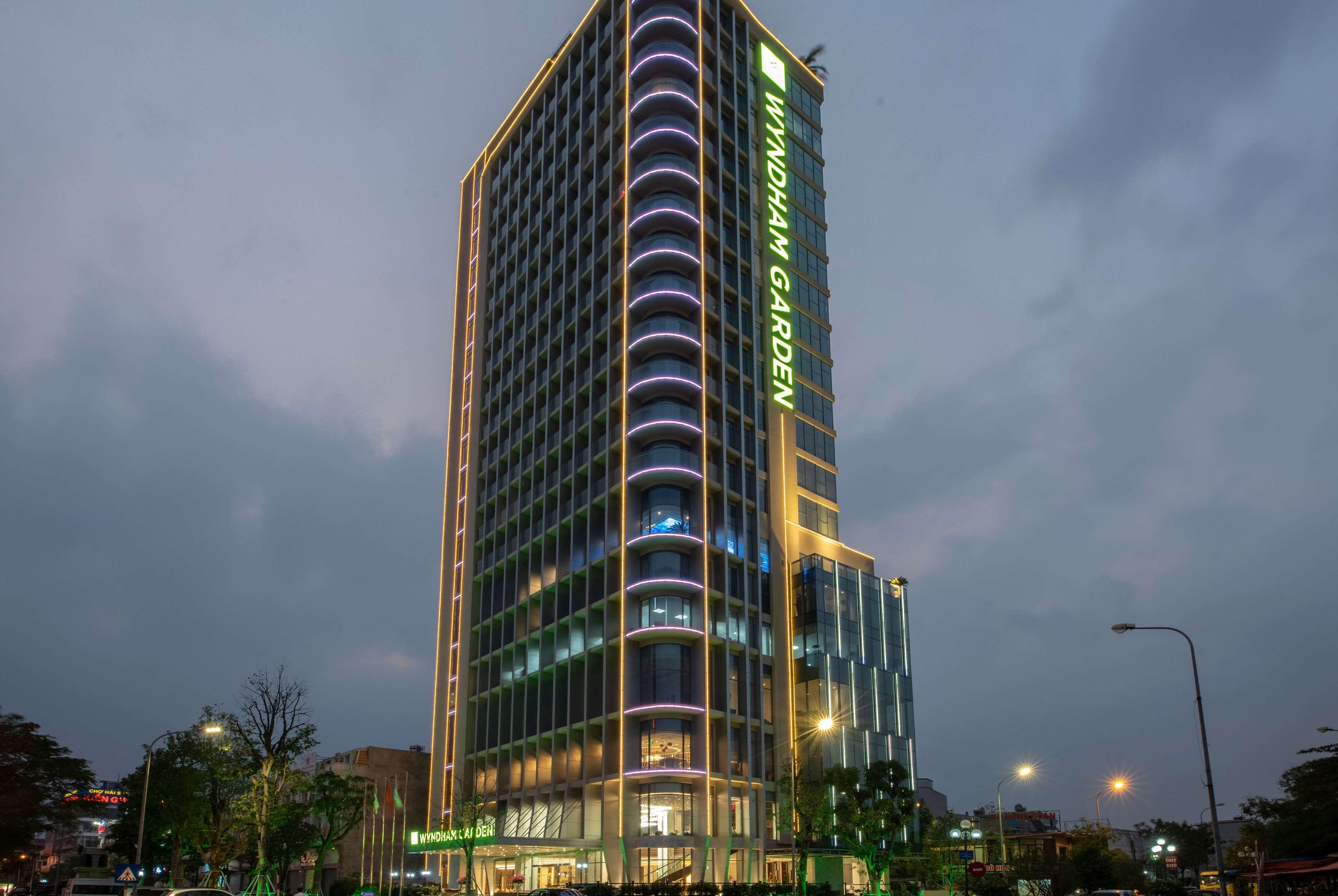 Wyndham Garden Hanoï Extérieur photo
