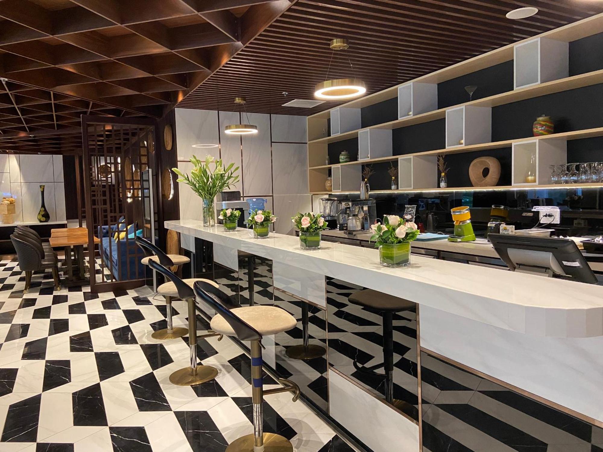 Wyndham Garden Hanoï Extérieur photo
