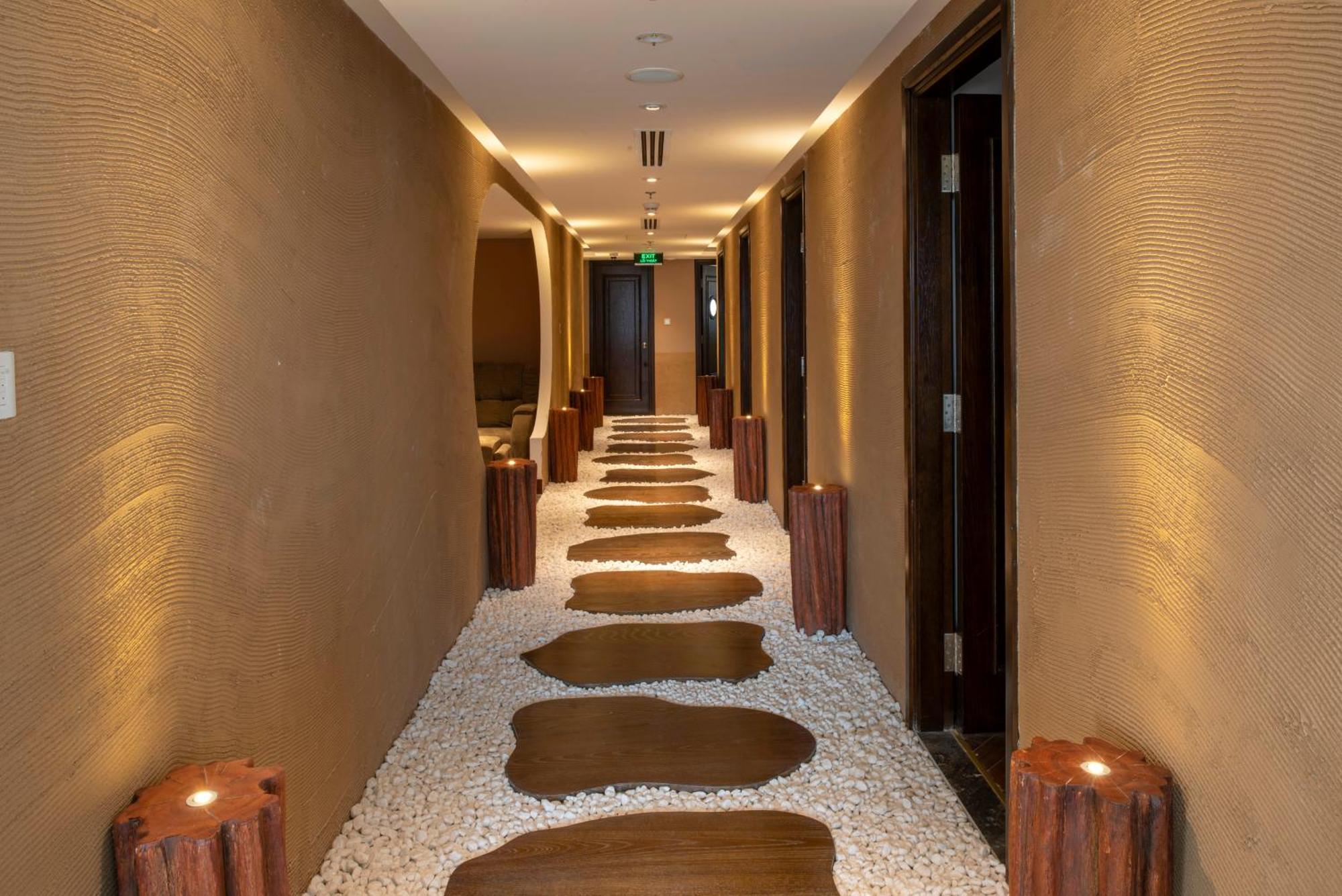 Wyndham Garden Hanoï Extérieur photo