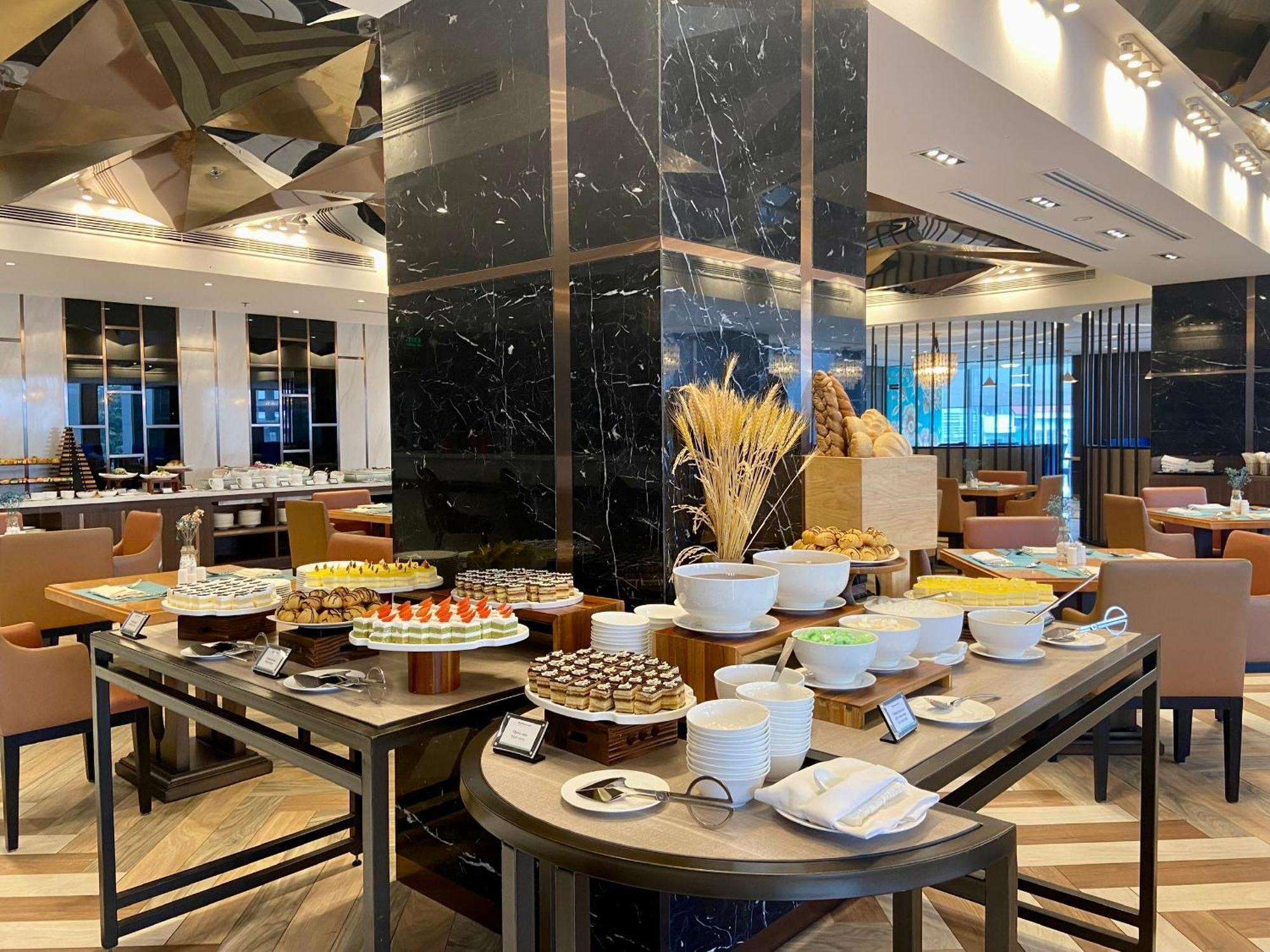 Wyndham Garden Hanoï Extérieur photo